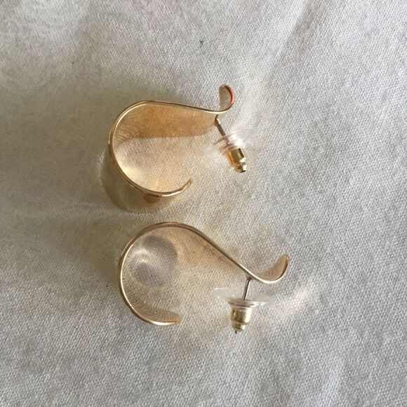 $8 ea or 3/$15. Goldtone Pierced Earrings - Picture 6 of 6